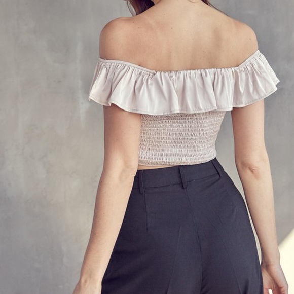 Zara Idem Ditto OFF SHOULDER SATIN RUCHED TOP - Picture 2 of 3